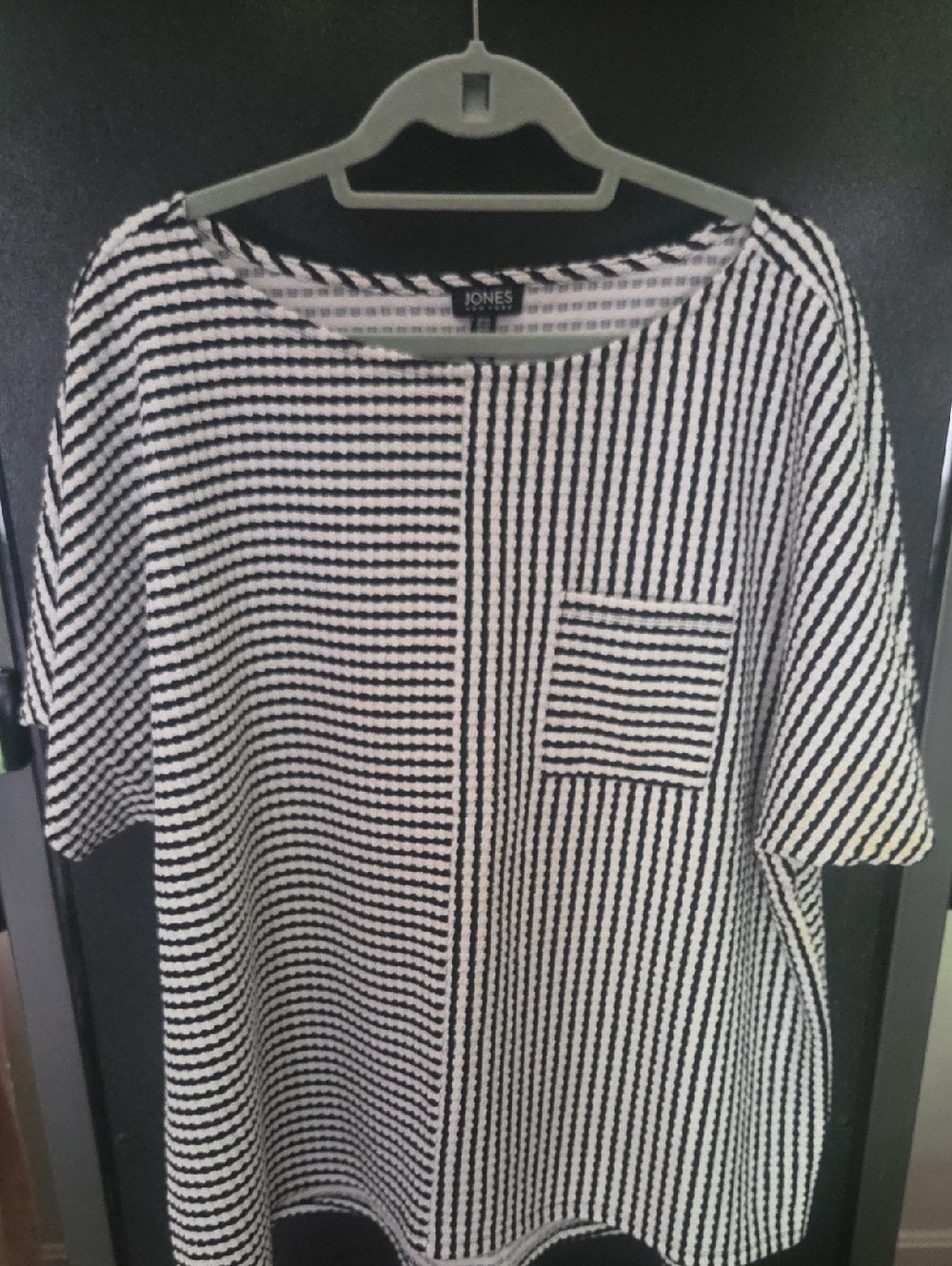 Jones New York Black and White Striped Short Sleeve Top with Pocket